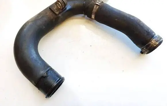 Intercooler hose/pipe