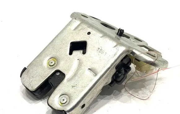 Audi A7 S7 4G Tailgate exterior lock 8K9827505A