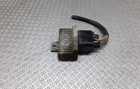 Glow plug pre-heat relay