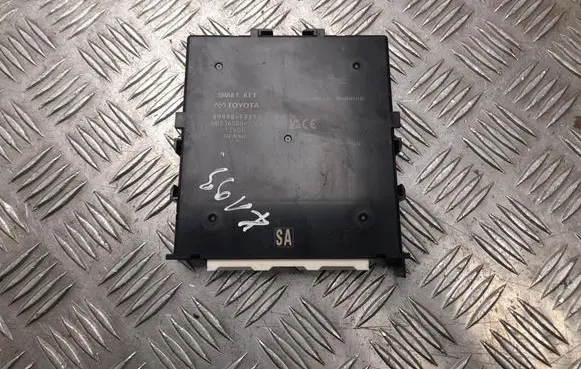 Toyota C-HR II Keyless (KESSY) go control unit/module 89990F4251