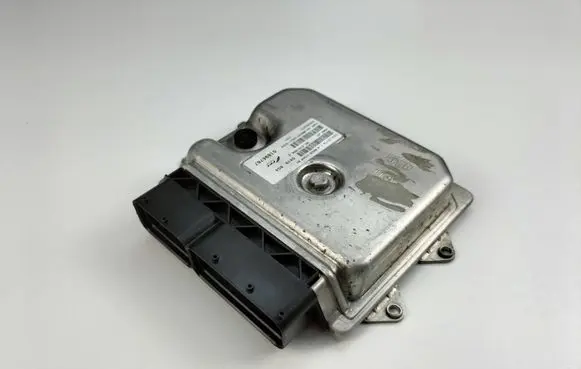 Alfa Romeo Giulietta Engine control unit/module 51896767