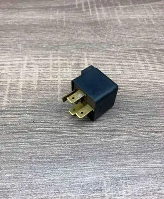 Daewoo Lanos Other relay 90244312 39910