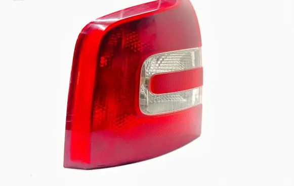 Skoda Octavia Mk2 (1Z) Rear/tail lights 1Z9945095 275901