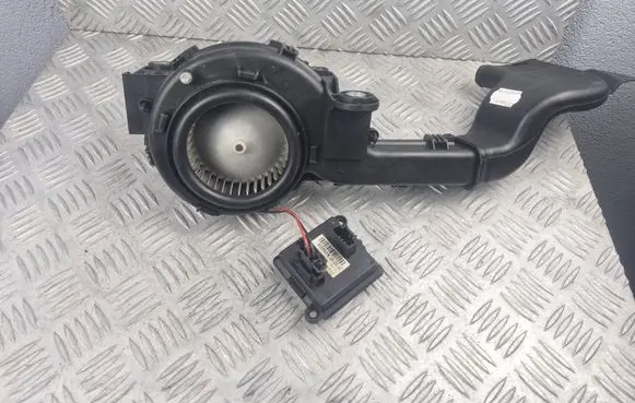 Citroen C4 I Picasso Heater fan/blower 173610000