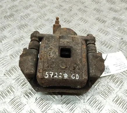 Toyota Land Cruiser (J100) Rear brake caliper 4773060101