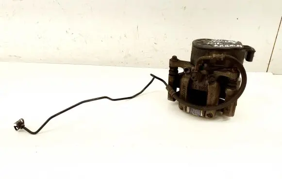 Opel Grandland X Rear brake caliper 9819059480