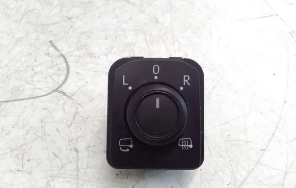 Volkswagen PASSAT B8 Wing mirror switch 3G0959565B