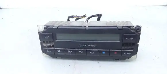 Skoda Octavia Mk1 (1U) Climate control unit 1U1907044 5HB00761720