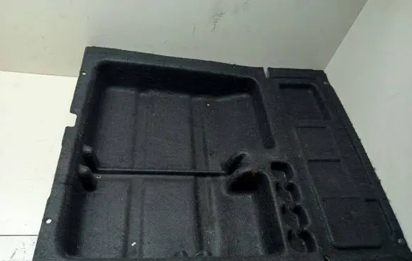 Trunk/boot floor carpet liner