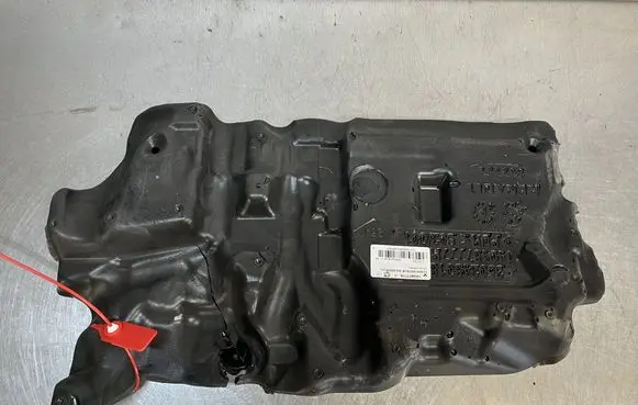 Renault Trafic III (X82) Engine cover (trim) 