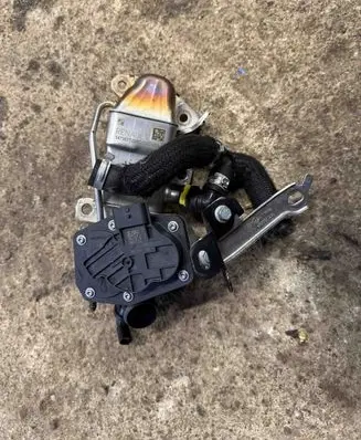 Renault Austral EGR valve cooler 147131923R 147357722R