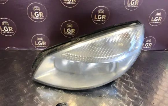 Renault Scenic II - Grand scenic II Headlight/headlamp 15810300RE