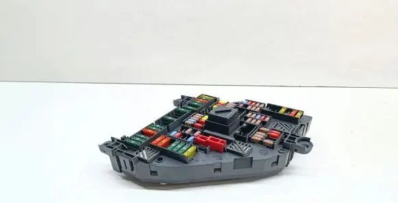 BMW 5 F10 F11 Fuse module 9252813