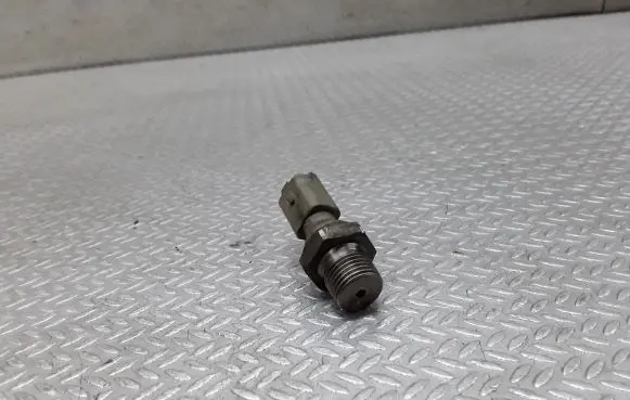 Volvo S60 Oil pressure sensor 