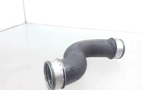 Volkswagen Golf V Intercooler hose/pipe 1K0145832E