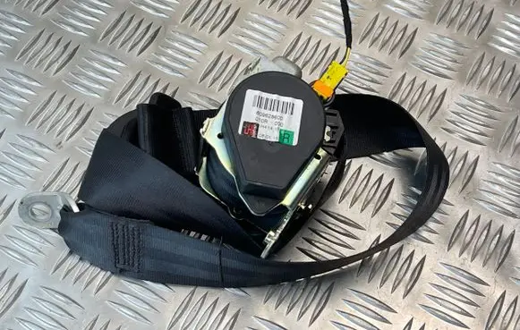 Volkswagen Golf V Front seatbelt 1K4857706AA 609628600