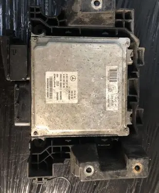Mercedes-Benz Sprinter W906 Engine control unit/module A6519000700 A6519010600