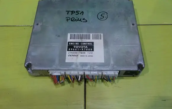Toyota Prius (XW20) Engine control unit/module 8966147080