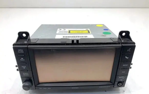 Jeep Grand Cherokee Radio/CD/DVD/GPS head unit P05091660AB