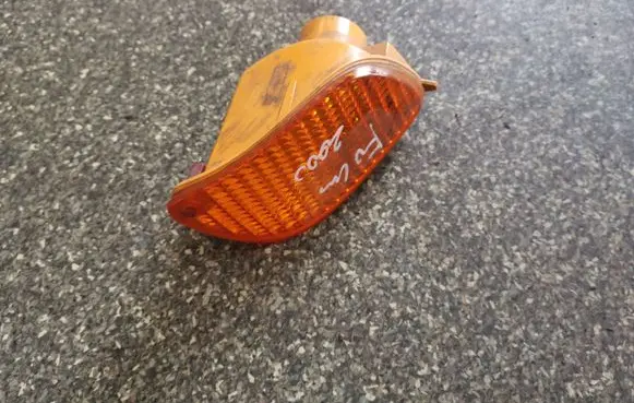 Ford Focus Front indicator light