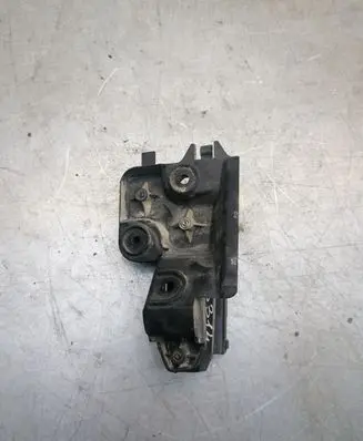 Audi A6 S6 C6 4F Bumper support mounting bracket corner 4F9807892