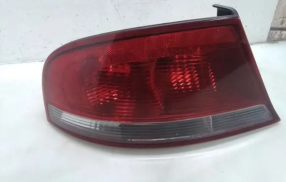Chrysler Sebring (ST-22 - JR) Rear/tail lights