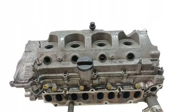 Toyota Auris 150 Engine head 