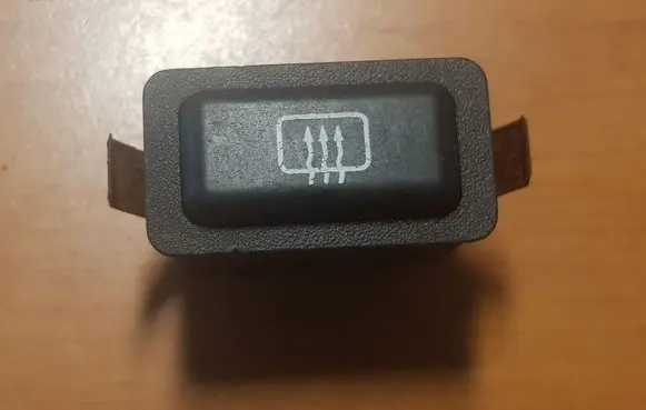 BMW 3 E30 Windscreen/window heater switch 61311381174 1381174