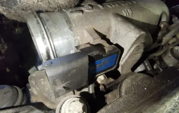 Saab 9-3 Ver2 Air pressure sensor 0281002437