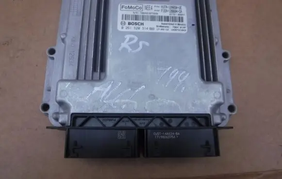 Ford Focus Engine control unit/module 12A650