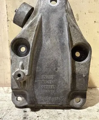 BMW 5 F10 F11 Engine mounting bracket 6777623 22116777623 13992010