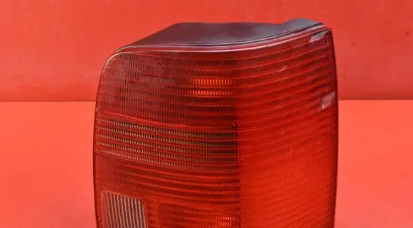 Volkswagen PASSAT B5 Rear/tail lights 3B9945112F