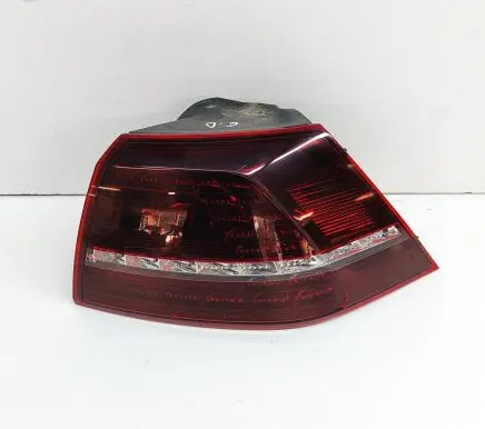 Volkswagen Golf VII Rear/tail lights 5G0945208C
