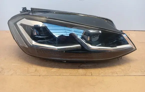 Volkswagen Golf VII Headlight/headlamp 5G1941082D