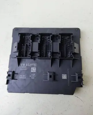 Volkswagen PASSAT B7 Comfort/convenience module 3AA937087C 5WK50447 BCMPQ47