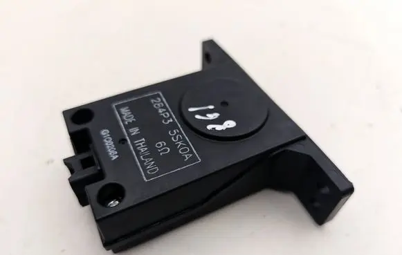 Nissan Leaf II (ZE1) Alarm system siren 284P35SK0A G100206A