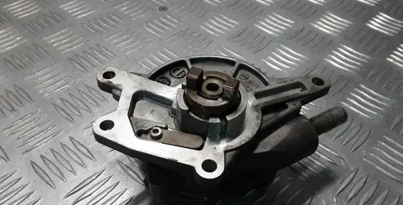 Mercedes-Benz R W251 Vacuum pump A6422300165