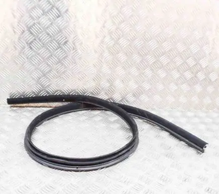 Mercedes-Benz E A207 Rubber seal front door (on door) A2076920476