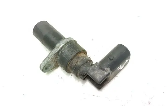BMW 5 E39 Crankshaft position sensor 2247926 25916010