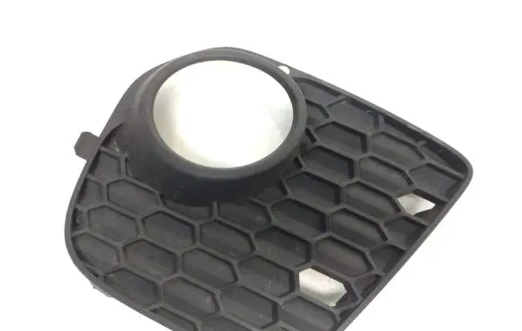Front fog light trim/grill