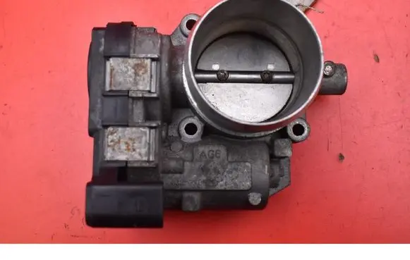 Volkswagen Cross Touran I Throttle body valve 03C133062D