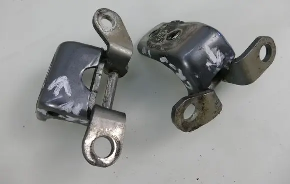 Honda CR-V Rear door hinge set 