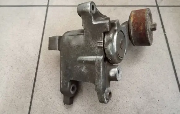 Toyota Hilux (AN10, AN20, AN30) Timing belt/chain tensioner 1662030031