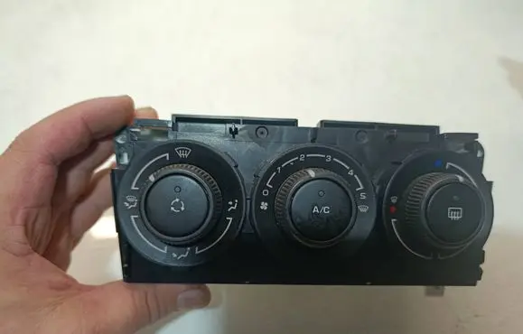 Citroen C3 Climate control unit 69940006