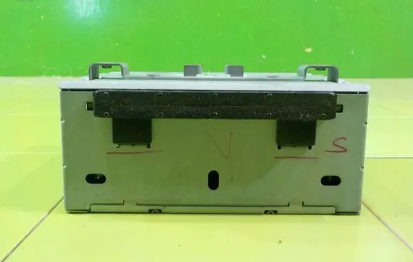 Ford C-MAX II Radio/CD/DVD/GPS head unit AM5T18C815XM