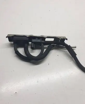 Vacuum valve