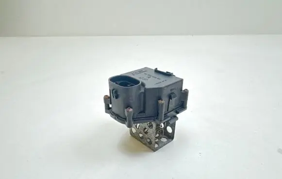 Citroen C4 I Coolant fan relay 9658508980