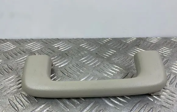 Mitsubishi Outlander Front interior roof grab handle