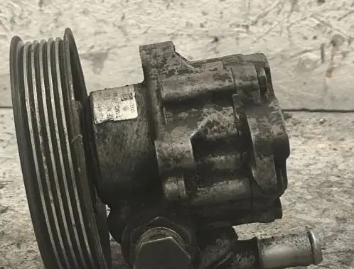 Audi A3 S3 8L Power steering pump