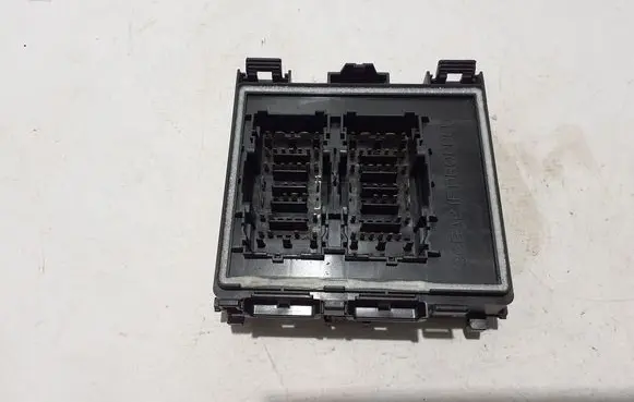 Ford Mach-E I Fuse module LJ8T14D068NAB